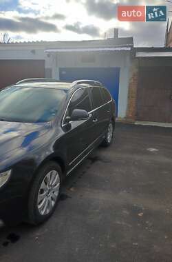 Універсал Skoda Superb 2012 в Черкасах