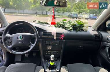 Лифтбек Skoda Superb 2003 в 