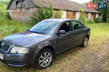 Лифтбек Skoda Superb 2003 в Луцке