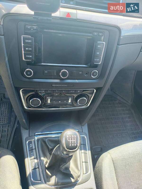 Универсал Skoda Superb 2014 в Слобожанском