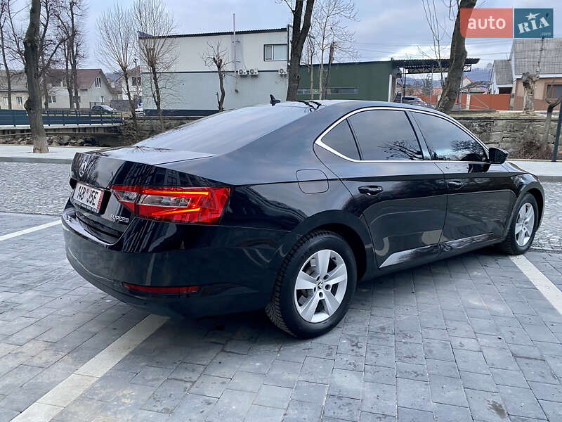 Ліфтбек Skoda Superb 2017 в Сваляві