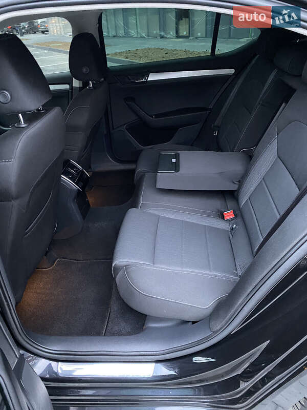 Ліфтбек Skoda Superb 2017 в Сваляві
