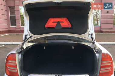 Лифтбек Skoda Superb 2006 в 