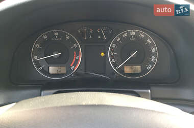 Лифтбек Skoda Superb 2006 в 