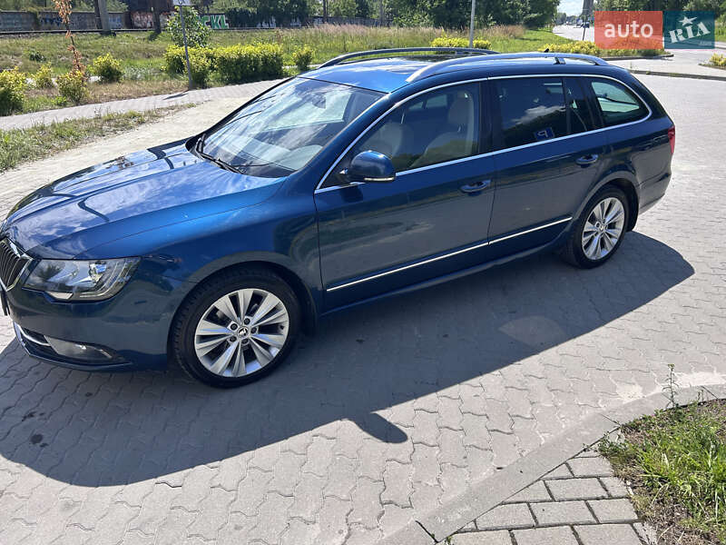 Універсал Skoda Superb 2014 в Львові