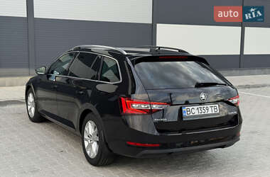 Универсал Skoda Superb 2018 в 