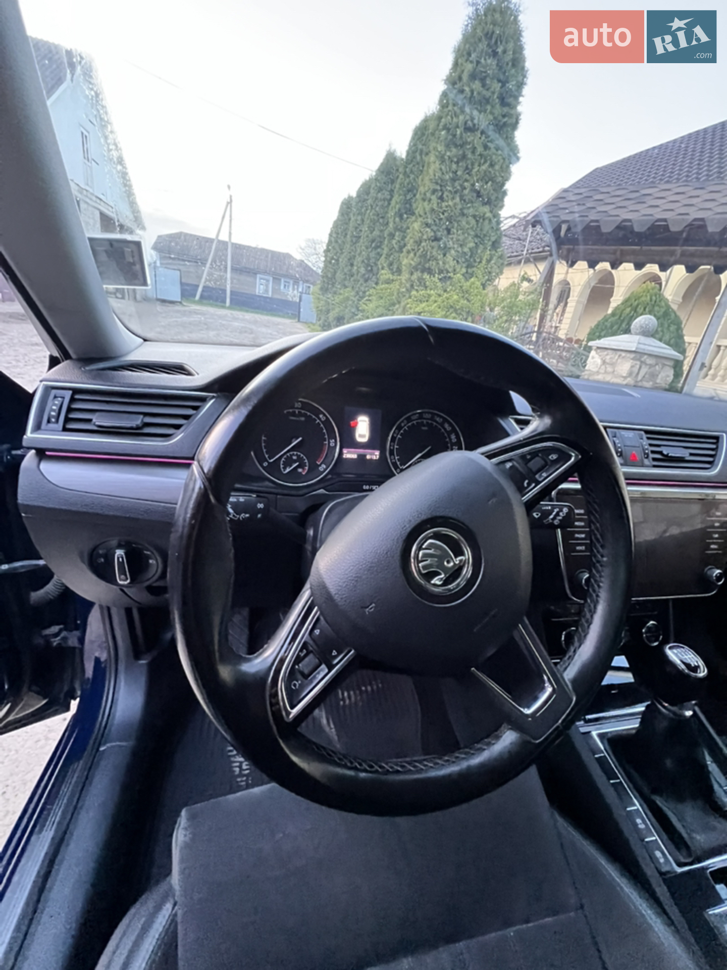 2017 Skoda Superb - мініатюра 10