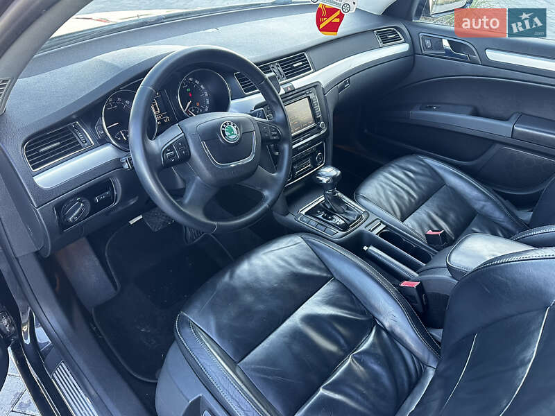 Универсал Skoda Superb 2010 в Луцке