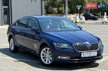Лифтбек Skoda Superb 2015 в Кривом Роге