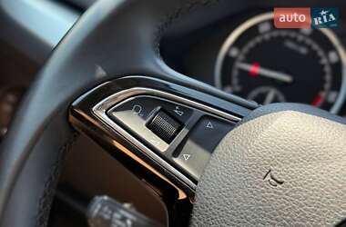 Лифтбек Skoda Superb 2015 в 