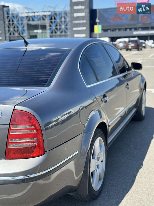 Ліфтбек Skoda Superb 2006 в Києві