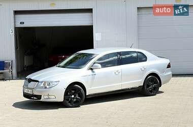 Лифтбек Skoda Superb 2008 в 