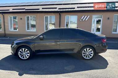 Лифтбек Skoda Superb 2019 в 