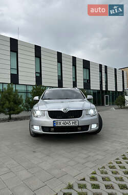 Універсал Skoda Superb 2011 в Хмельницькому