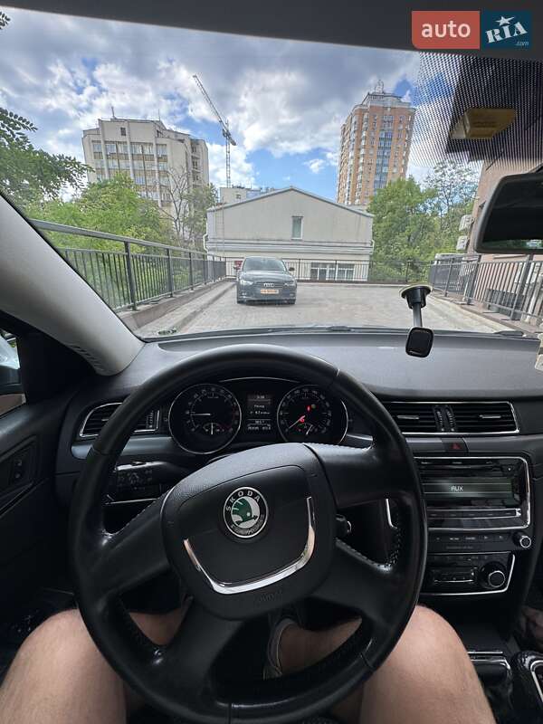 Лифтбек Skoda Superb 2009 в Киеве