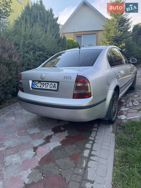 Лифтбек Skoda Superb 2007 в Львове