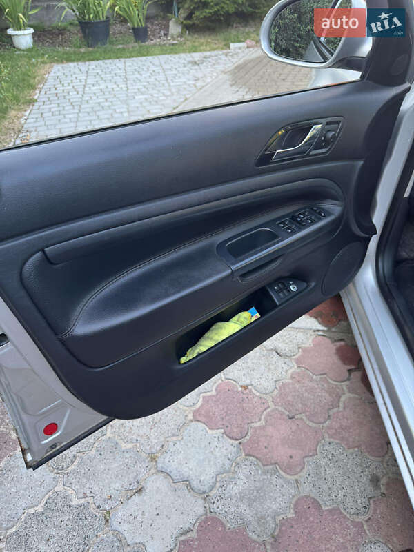 Лифтбек Skoda Superb 2007 в Львове