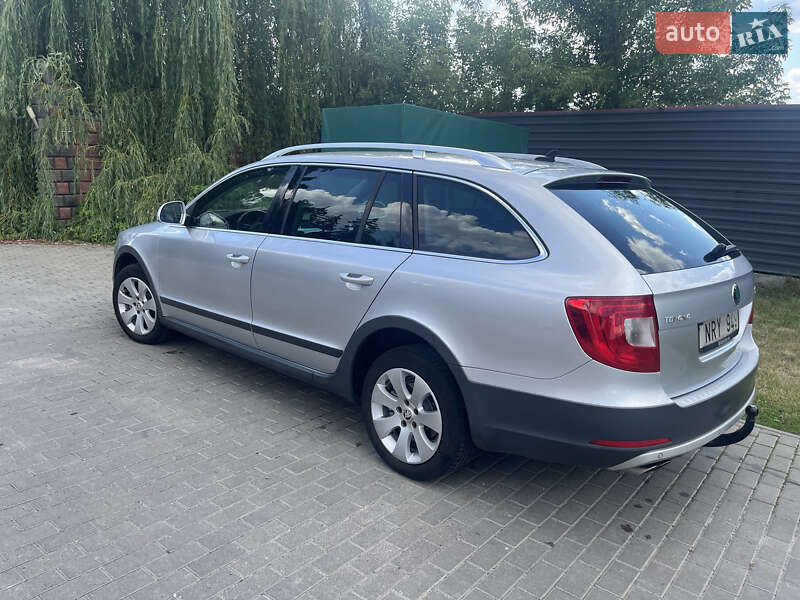 Универсал Skoda Superb 2013 в Радивилове