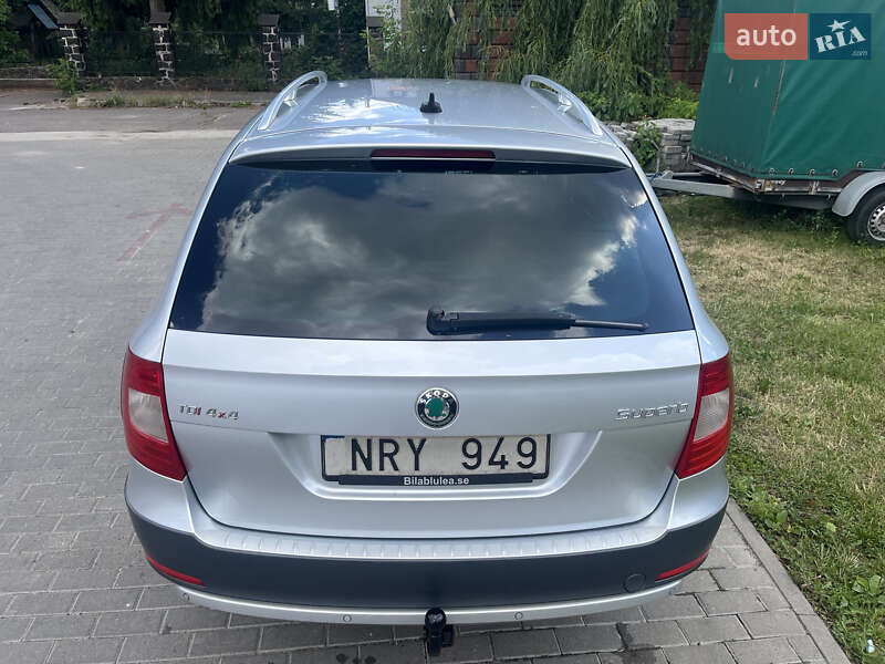 Универсал Skoda Superb 2013 в Радивилове