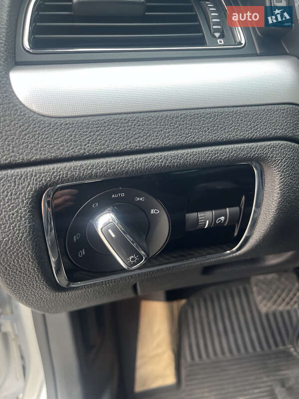 Универсал Skoda Superb 2013 в Радивилове