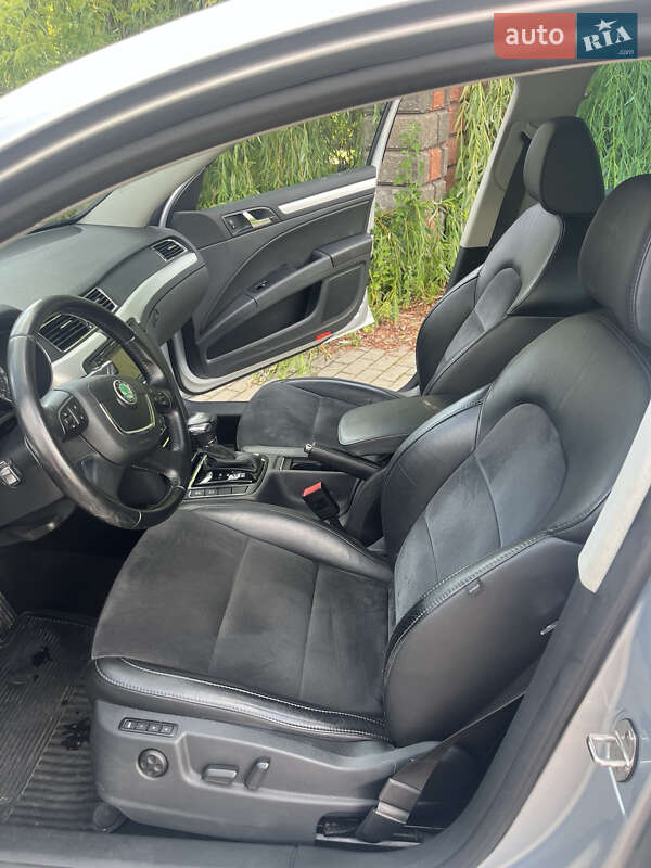 Универсал Skoda Superb 2013 в Радивилове