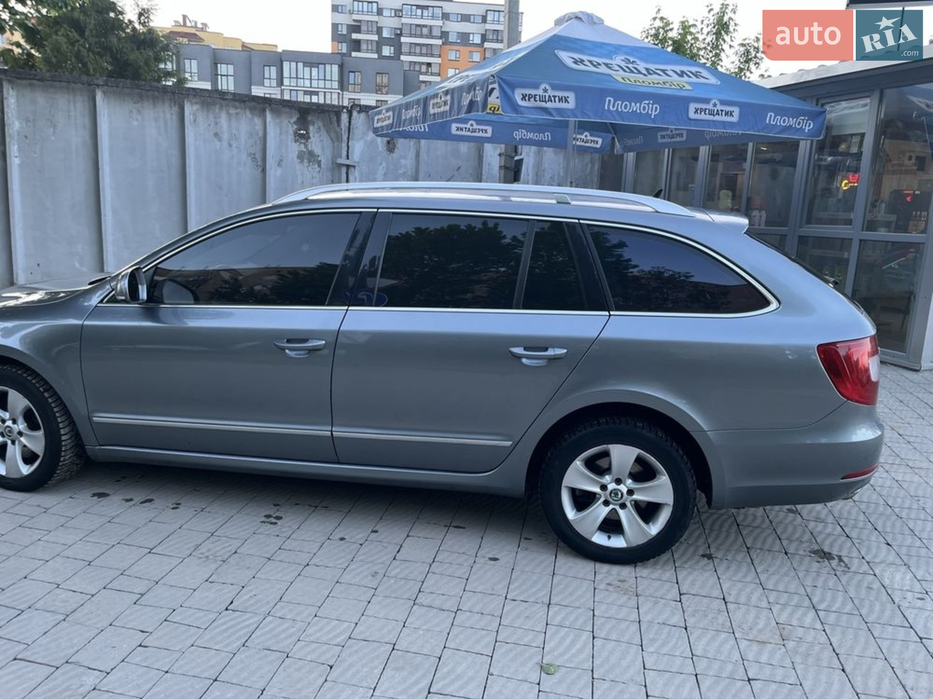 2010 Skoda Superb - мініатюра 17