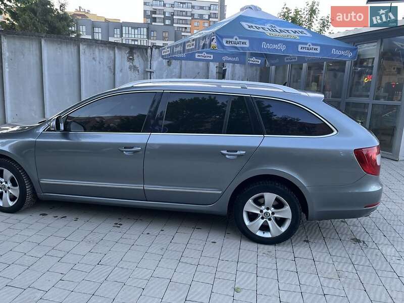 Универсал Skoda Superb 2010 в Тернополе