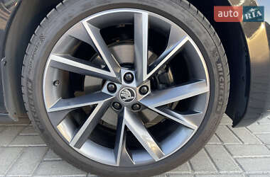 Универсал Skoda Superb 2021 в 