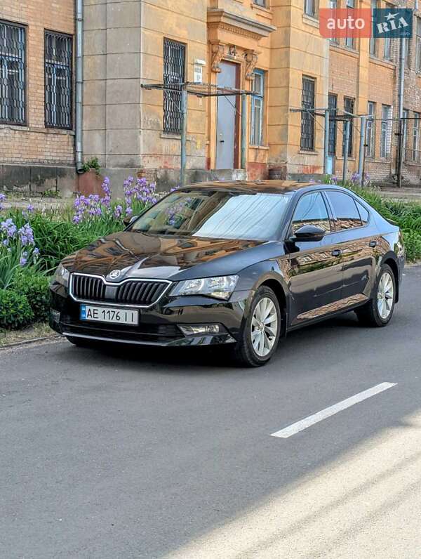 Лифтбек Skoda Superb 2016 в Днепре фото 7 Лифтбек Skoda Superb 2016 в Днепре