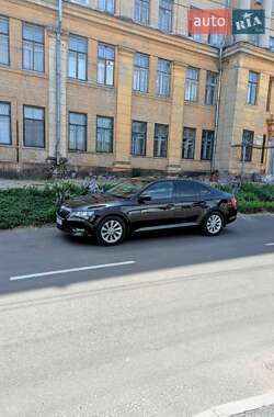 Лифтбек Skoda Superb 2016 в 