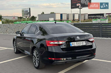 Лифтбек Skoda Superb 2019 в 