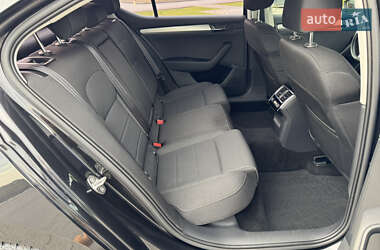 Лифтбек Skoda Superb 2019 в 