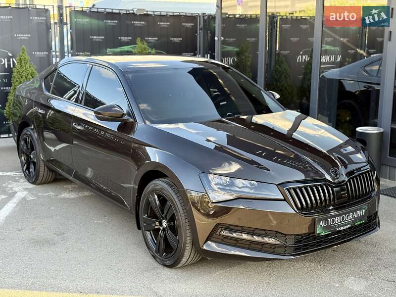 Лифтбек Skoda Superb 2019 в Киеве