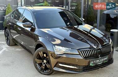 Лифтбек Skoda Superb 2019 в Киеве