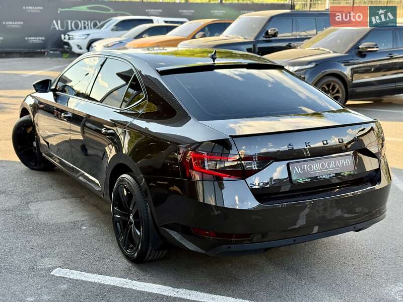 Лифтбек Skoda Superb 2019 в Киеве