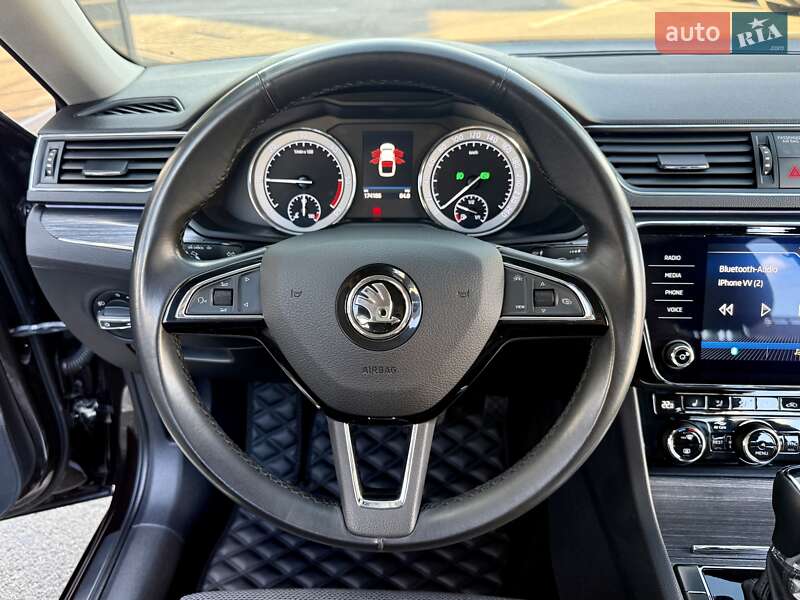 Лифтбек Skoda Superb 2019 в Киеве