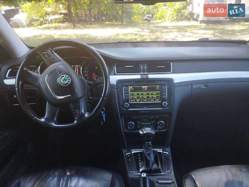 Універсал Skoda Superb 2011 в Лубнах