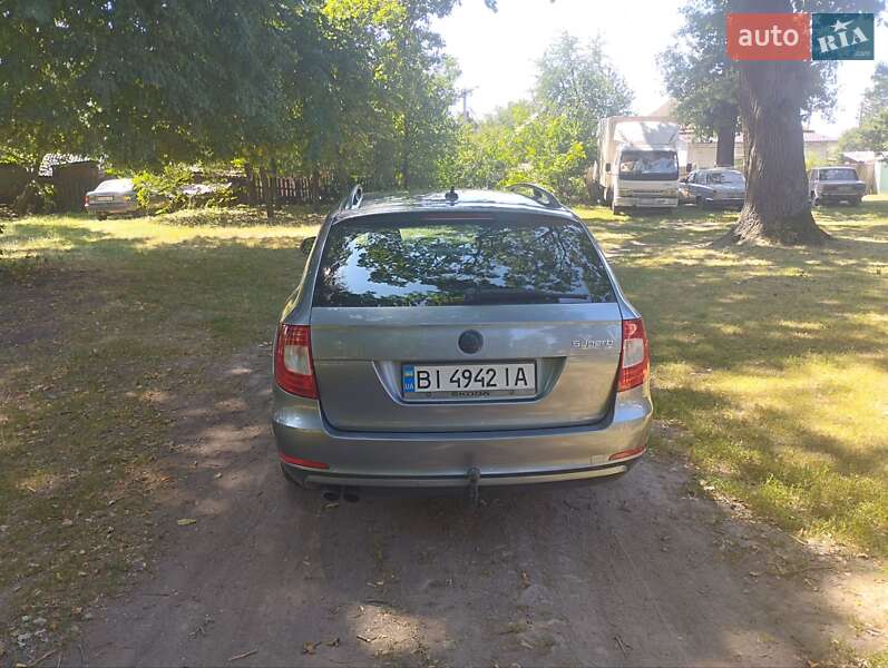 Універсал Skoda Superb 2011 в Лубнах