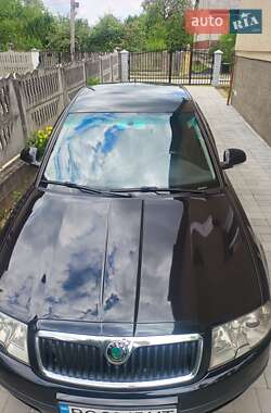 Лифтбек Skoda Superb 2008 в 
