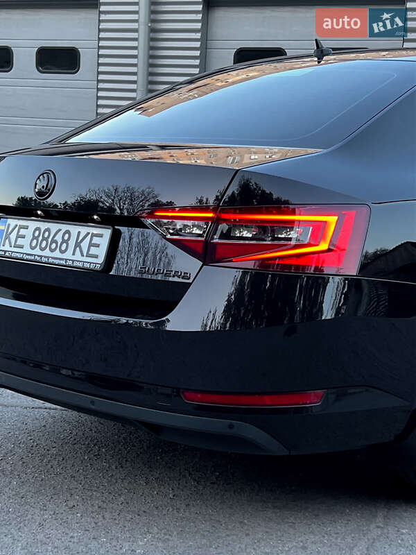 Ліфтбек Skoda Superb 2018 в Дніпрі