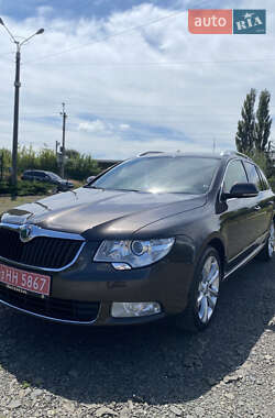 Универсал Skoda Superb 2011 в 