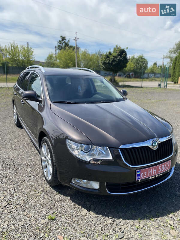 Универсал Skoda Superb 2011 в 