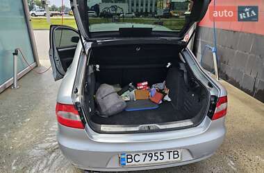 Лифтбек Skoda Superb 2010 в 