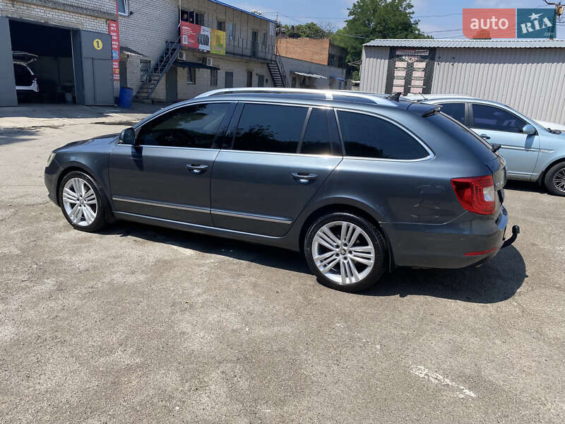 Универсал Skoda Superb 2013 в Днепре
