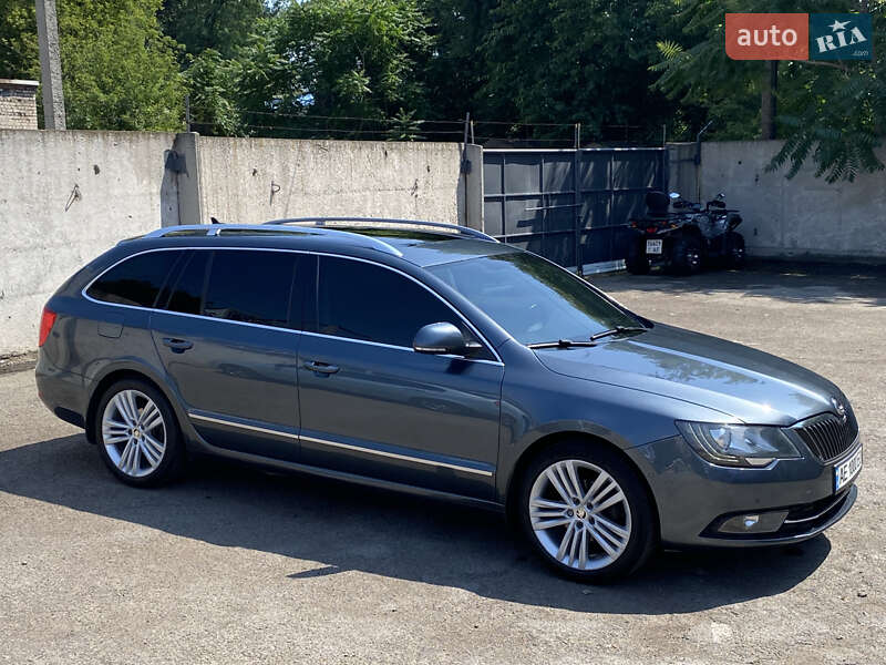 Универсал Skoda Superb 2013 в Днепре