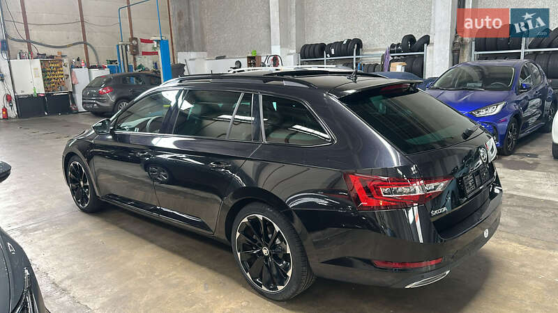 Универсал Skoda Superb 2018 в Киеве