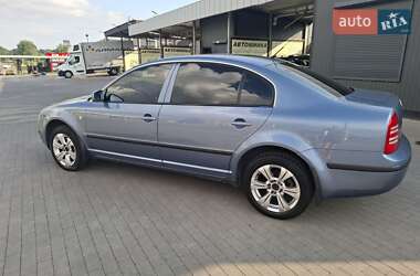 Лифтбек Skoda Superb 2006 в 