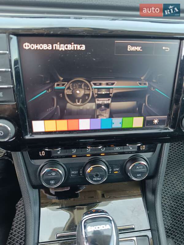 Універсал Skoda Superb 2016 в Івано-Франківську