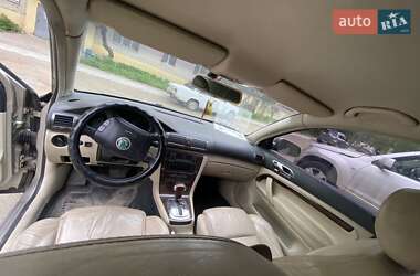 Лифтбек Skoda Superb 2004 в 