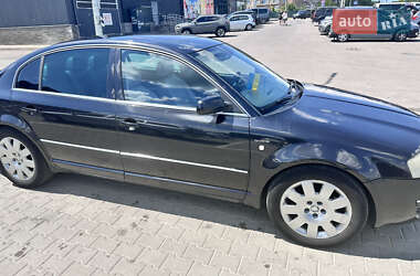 Лифтбек Skoda Superb 2005 в 